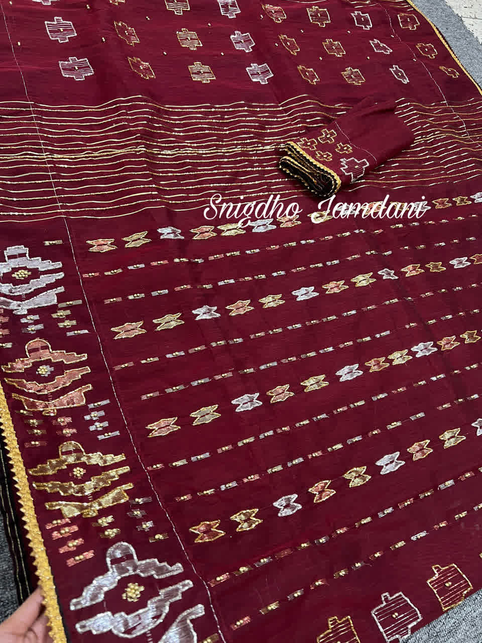 Merun Colour Jamdani With Karchupi Work - Image 4